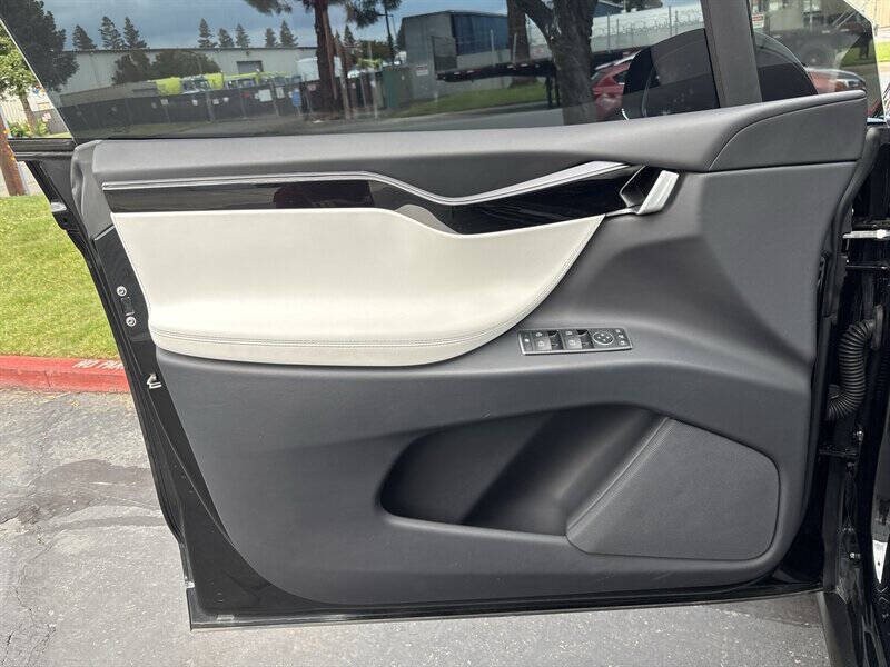 2018 Tesla Model X 75D