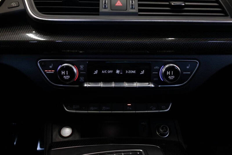 2020 Audi SQ5 3.0T quattro Premium Plus