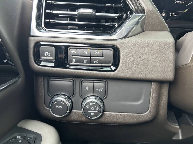 2025 GMC Yukon Elevation