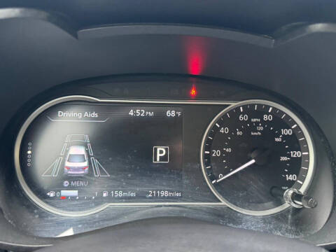 2024 Nissan Versa SR