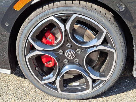 2025 Volkswagen Golf GTI Autobahn