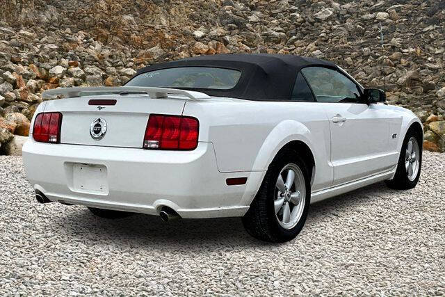 2007 Ford Mustang GT Deluxe