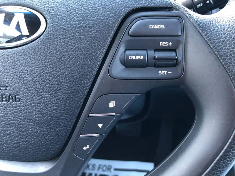 2017 Kia Forte5 LX