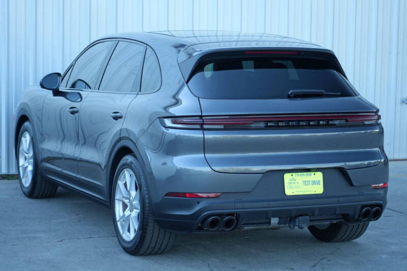 2024 Porsche Cayenne S