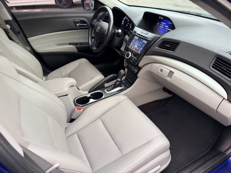 2017 Acura ILX w/Tech