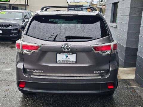 2016 Toyota Highlander XLE