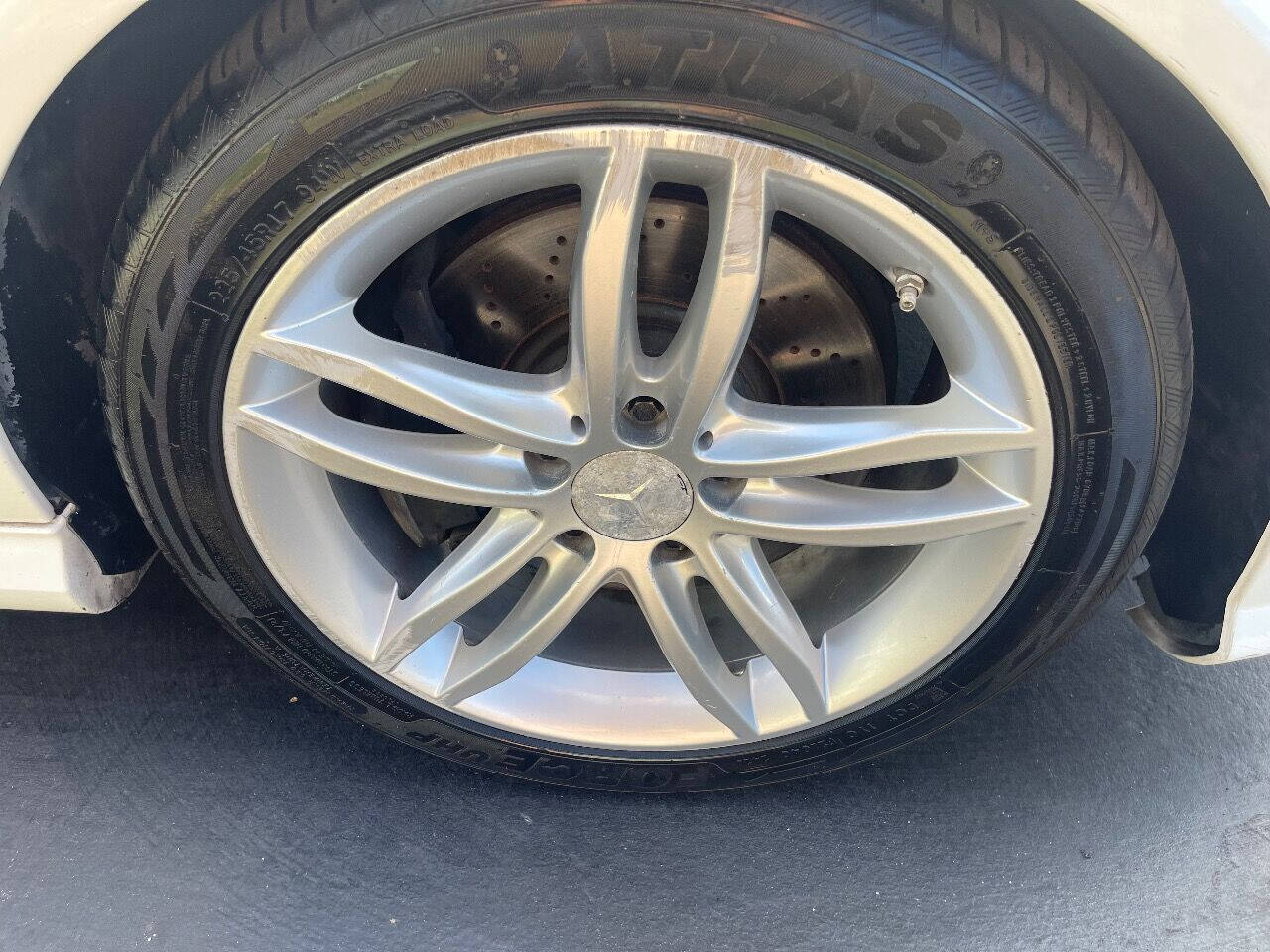 2013 MERCEDES-BENZ C-Class Sedan - $12,900