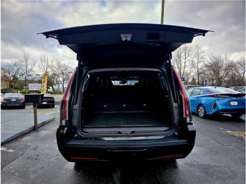 2016 Cadillac Escalade ESV Luxury Collection