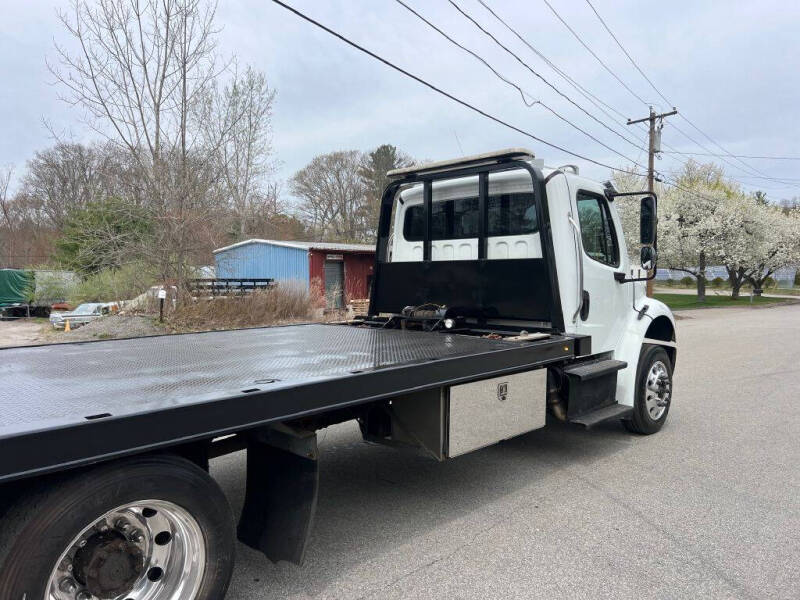 2015 Freightliner M2 106