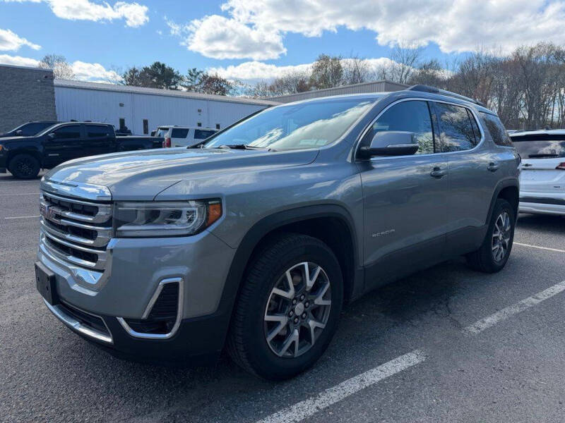 2023 GMC Acadia SLT