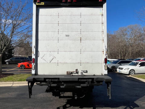 2015 Freightliner M2 106