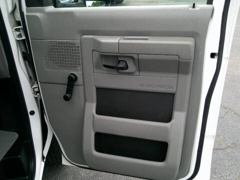 2014 Ford E-Series E-150