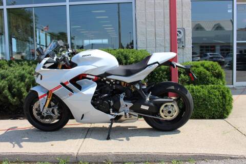 2024 Ducati SuperSport S for sale at Peninsula Motor Vehicle Group in Oakville NY