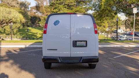 2023 Chevrolet Express 2500