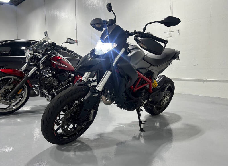 2015 Ducati Hypermotard