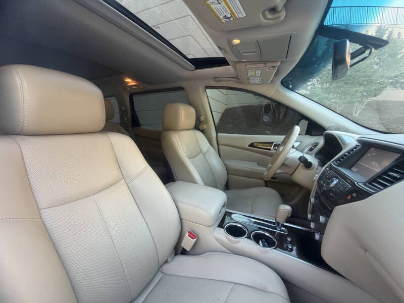 2014 Nissan Pathfinder Platinum