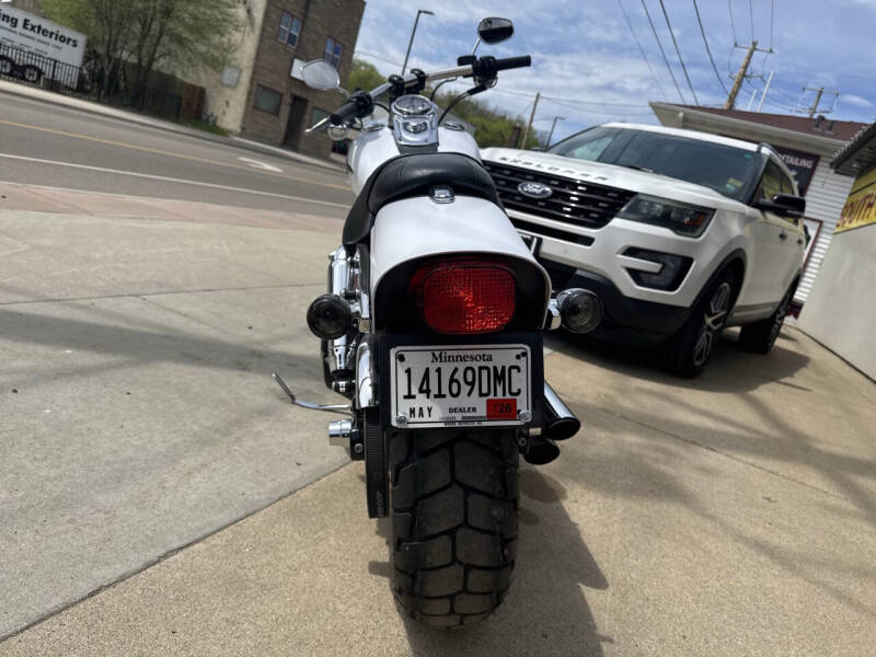 2011 Harley-Davidson DYNA FAT BOB