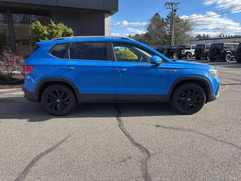 2023 Volkswagen Taos SE 4Motion