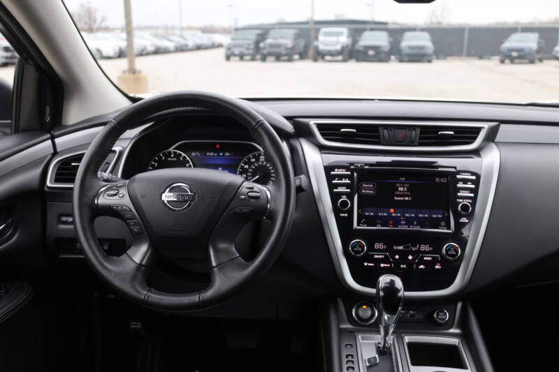 2022 Nissan Murano SV