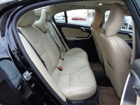 2017 Volvo S60 T5 Dynamic