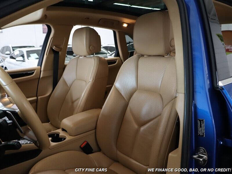 2016 Porsche Macan S