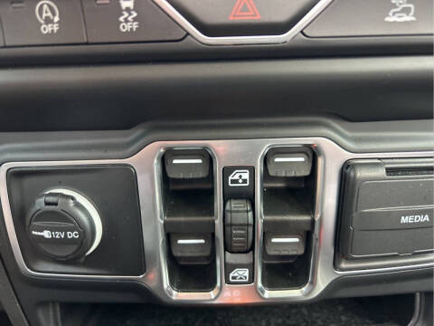 2023 Jeep Gladiator Willys