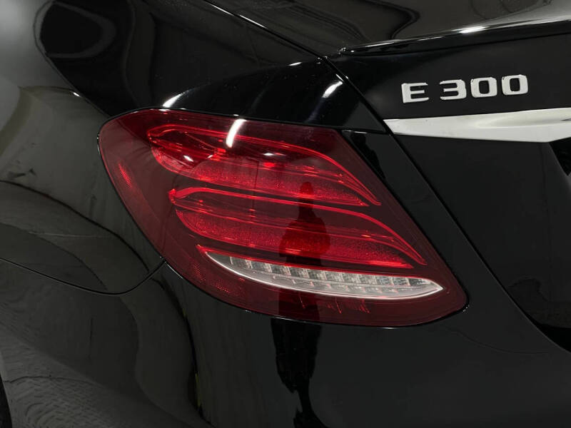 2018 Mercedes-Benz E-Class E 300