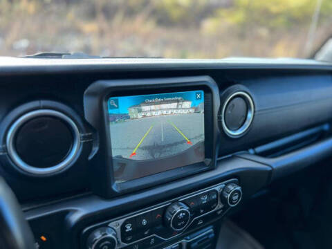 2022 Jeep Gladiator Overland