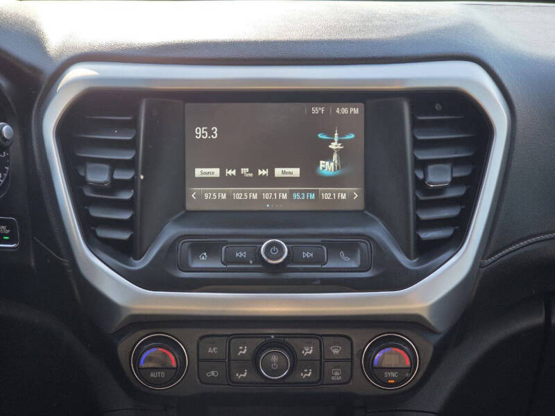 2017 GMC Acadia SLE-1