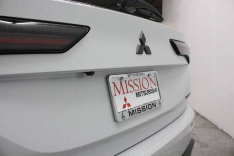 2026 Mitsubishi Outlander LE