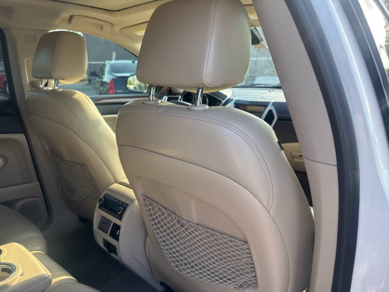 2011 Cadillac SRX Premium Collection