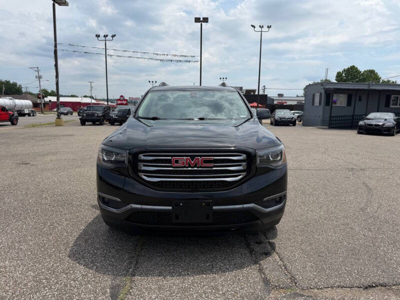 2017 GMC Acadia SLT-1
