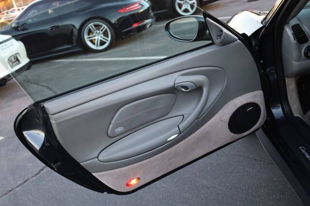 2004 Porsche 911 Carrera 4S