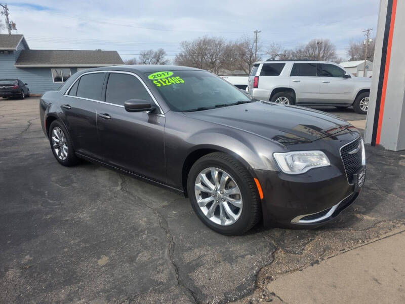 2017 Chrysler 300 Limited