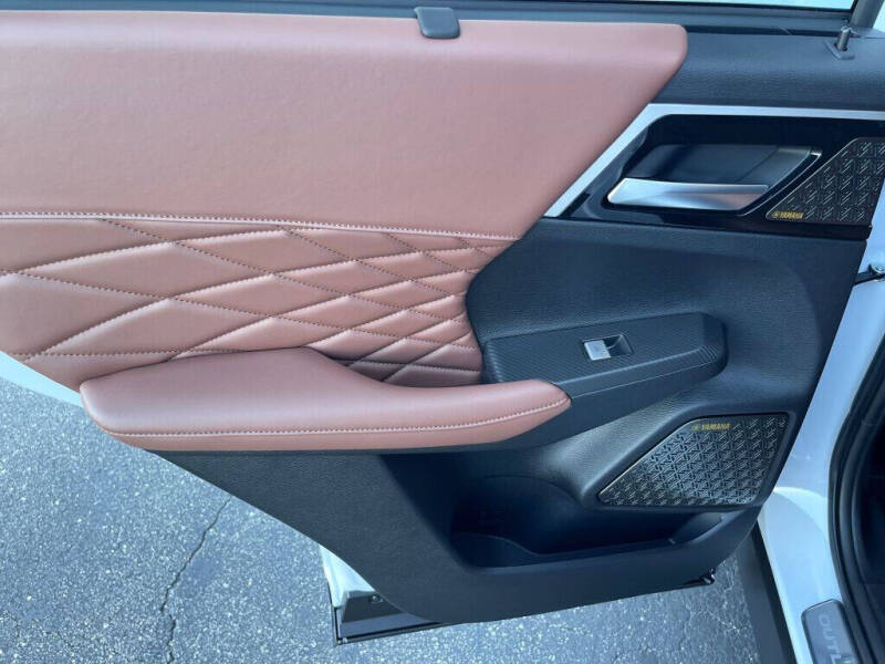 2026 Mitsubishi Outlander SEL