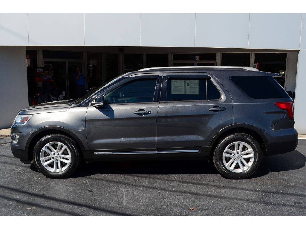 2017 Ford Explorer for sale at EARL DUFF PRE-OWNED CENTER in Harriman, TN