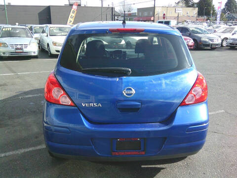 2012 Nissan Versa 1.8 S