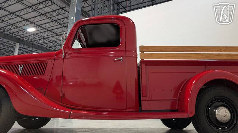 1937 Ford F-100