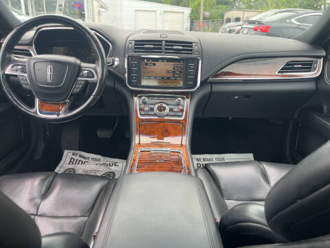 2018 Lincoln Continental Select