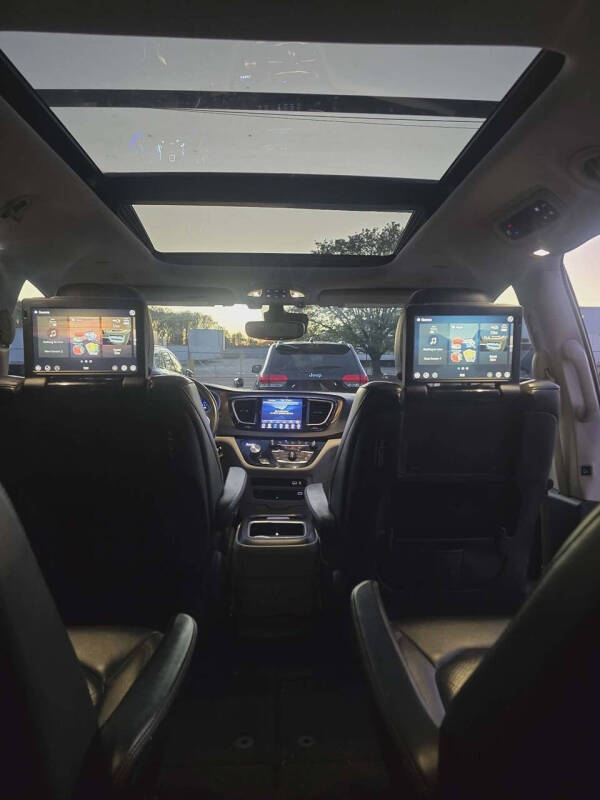 2018 Chrysler Pacifica Touring L Plus