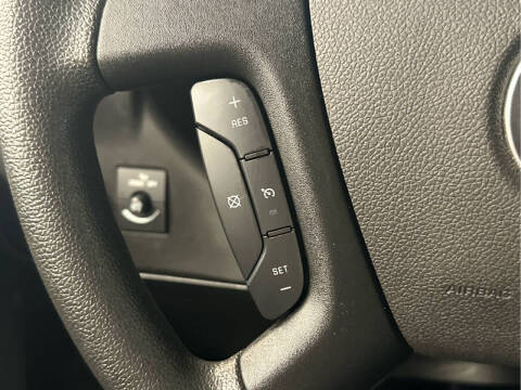 2023 Chevrolet Express 2500