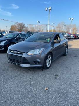 2013 Ford Focus for sale at R&R Car Company in Mount Clemens MI