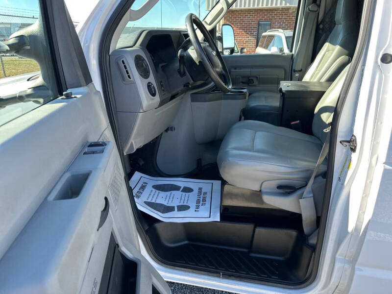 2014 Ford E-Series E-150