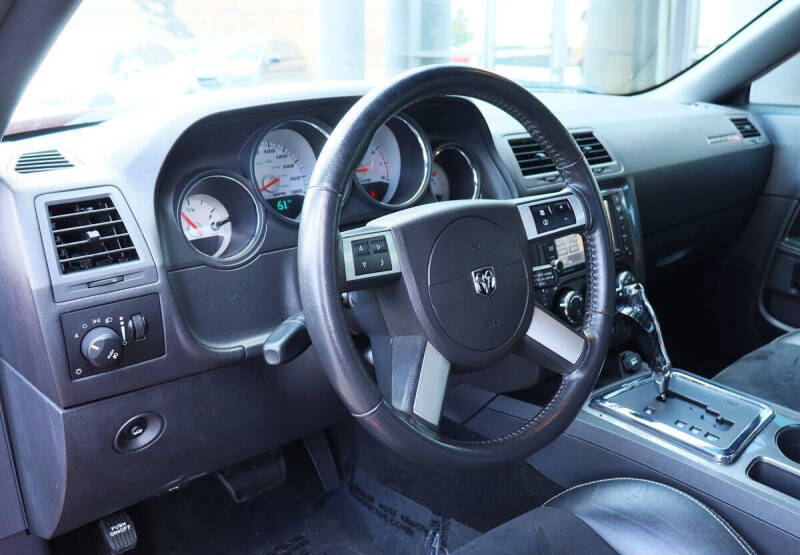 2008 Dodge Challenger SRT8