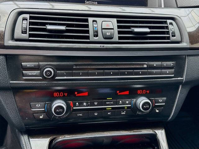 2015 BMW 5 Series 528i