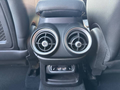 2022 Alfa Romeo Stelvio Veloce