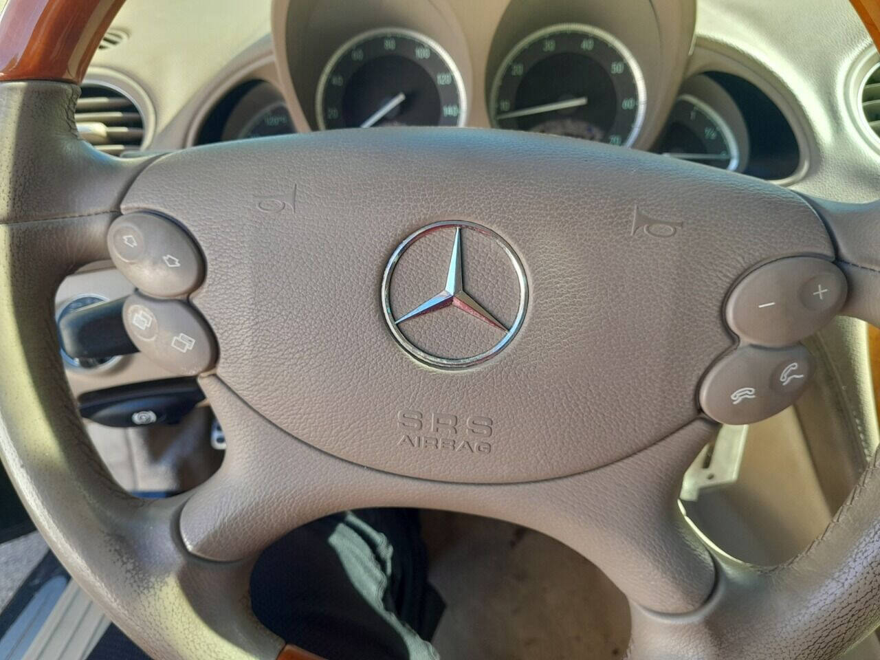 2003 MERCEDES-BENZ SL-Class Convertible - $7,950