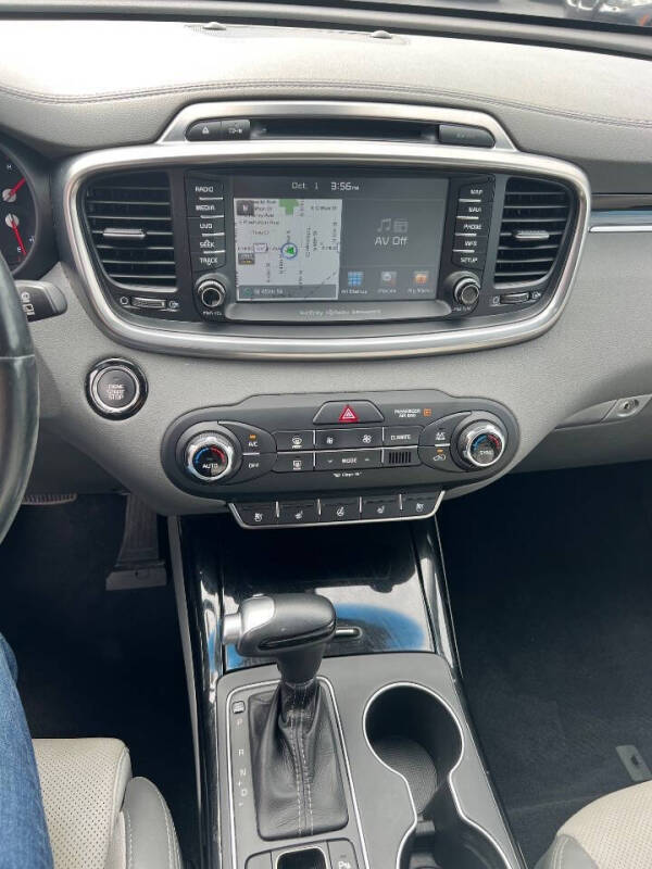 2017 Kia Sorento SX V6