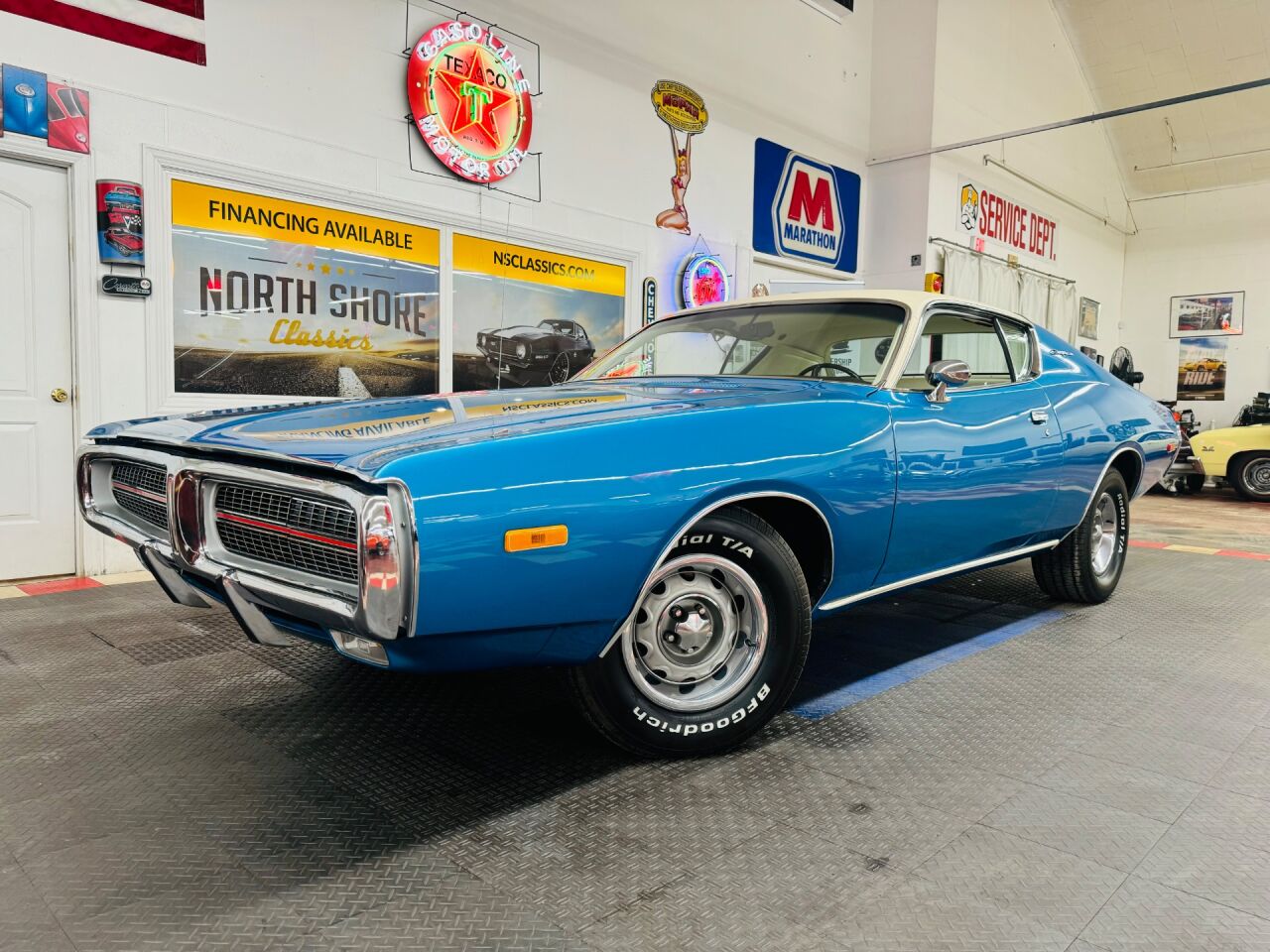 1972 Dodge Charger 2