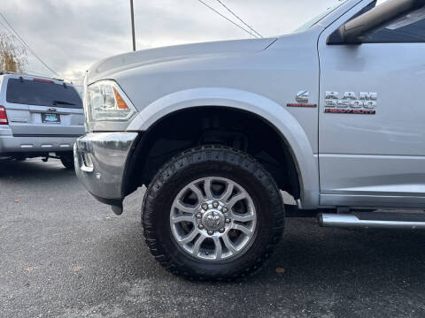 2017 RAM 3500 Laramie